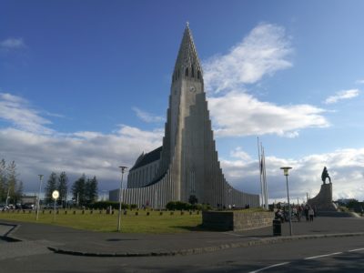 Hallgrímskirkja kostel v Reykjavíku